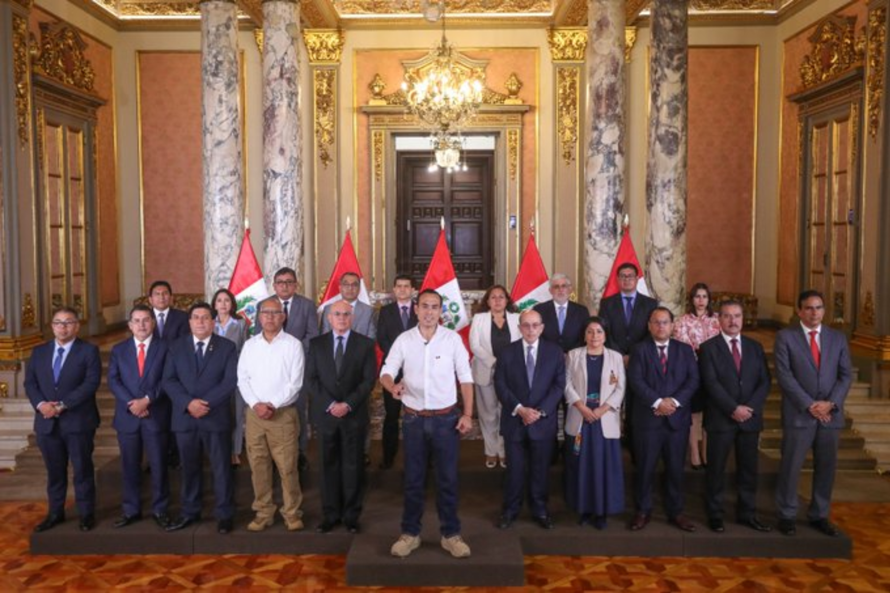 Gobierno de Jerí declara en emergencia Lima y Callao