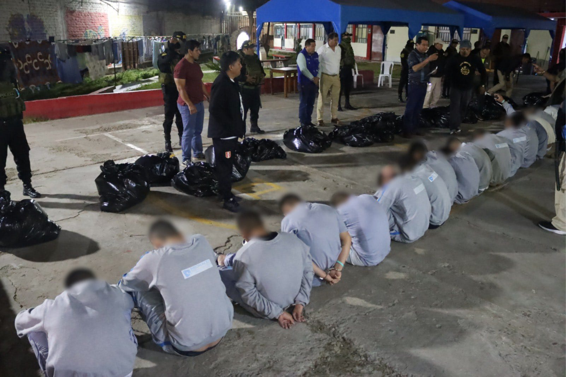 Trasladan a 25 menores de alta peligrosidad de Trujillo a Lima