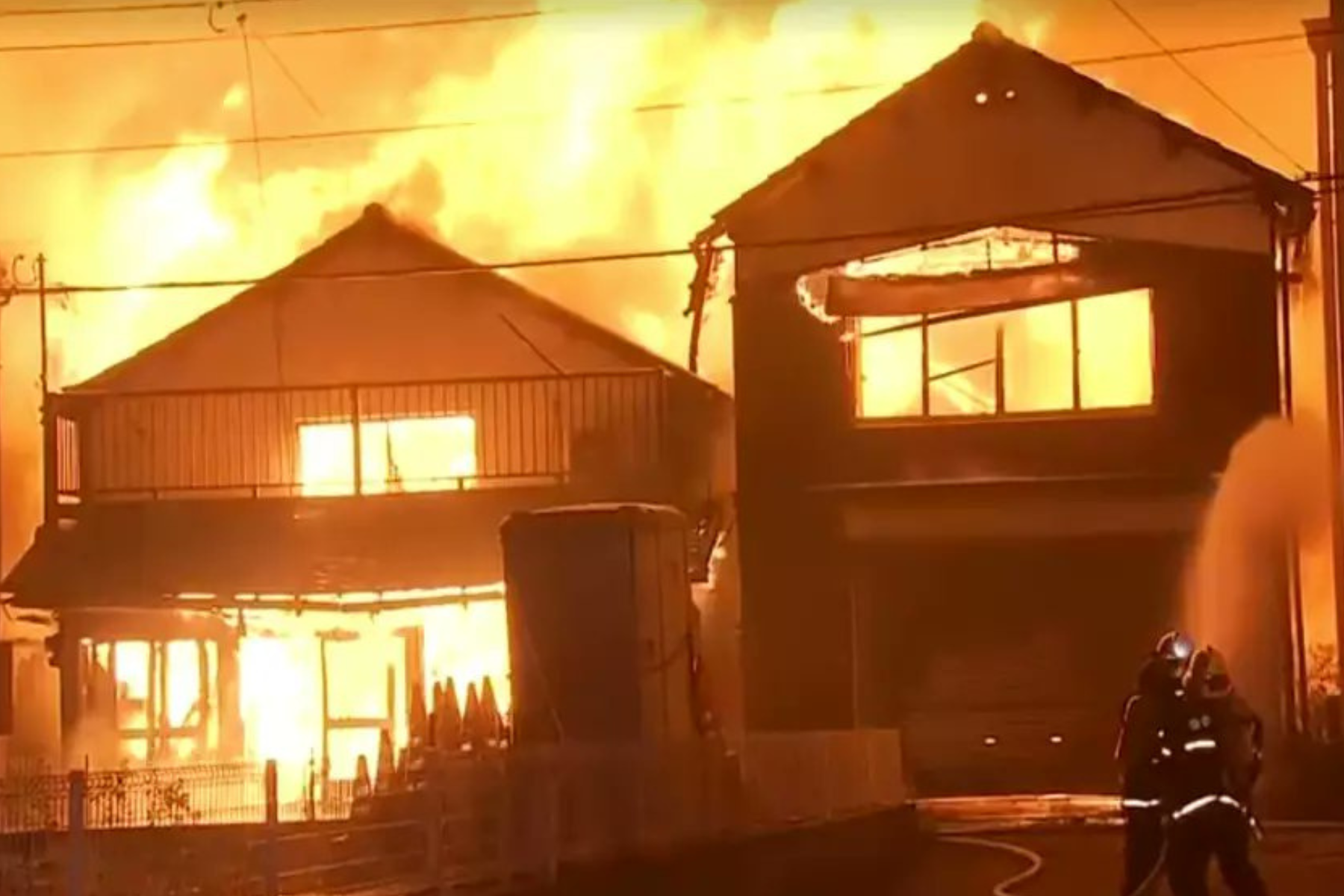 Incendio en vivienda en Oita, dejó 170 viviendas calcinadas