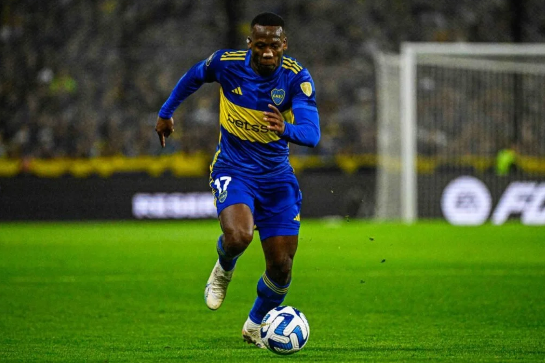 Luis Advíncula