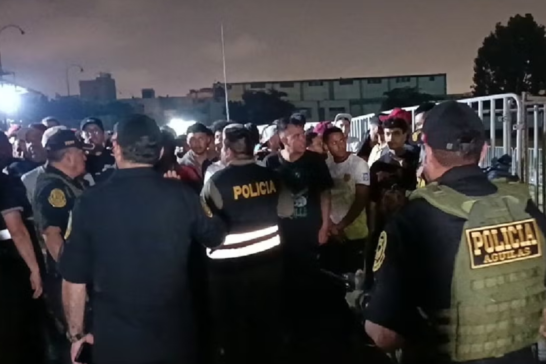 Megaoperativo detiene a 1500 extranjeros.