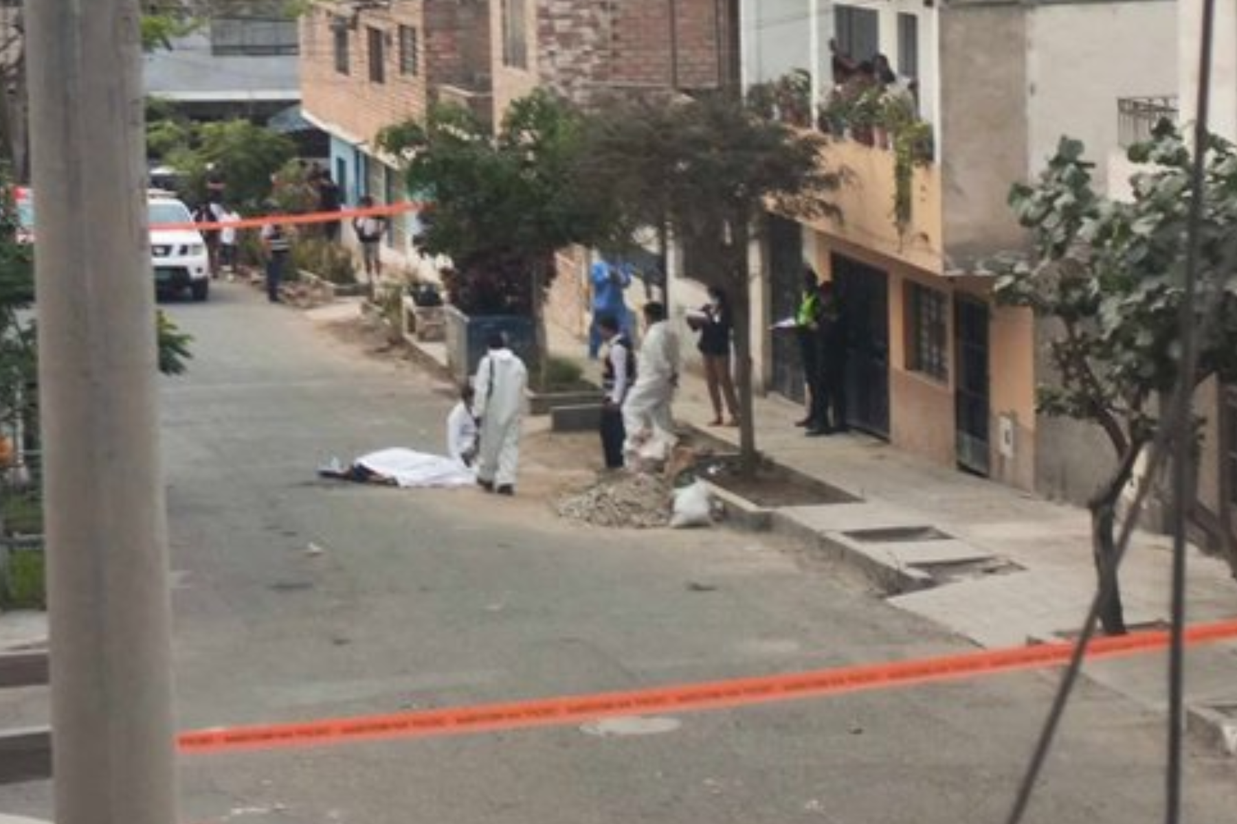 Asesinan a hombre en Comas al no querer pagar cupos.