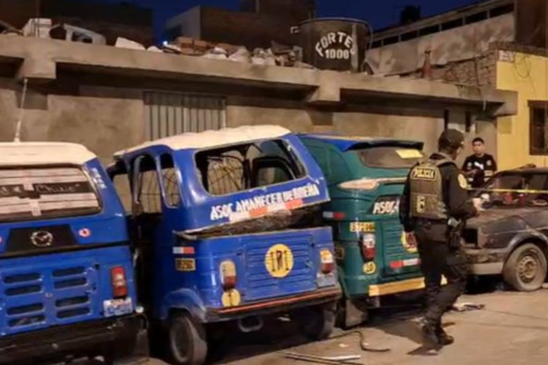 Explosivo contra mototaxi.