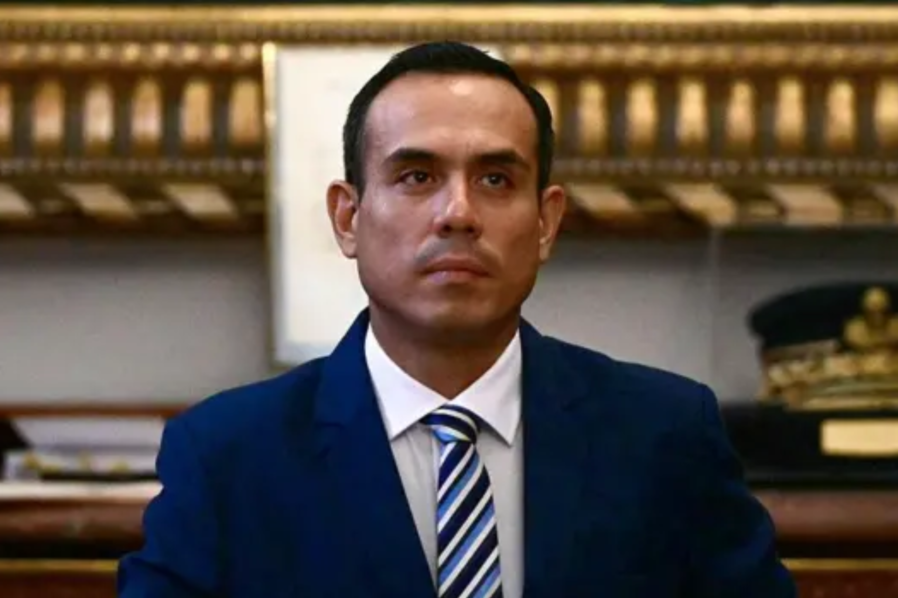 Operativo del Ministerio Público allana viviendas de 23 investigados por presuntos contratos irregulares vinculados al gobierno de José Jerí.
