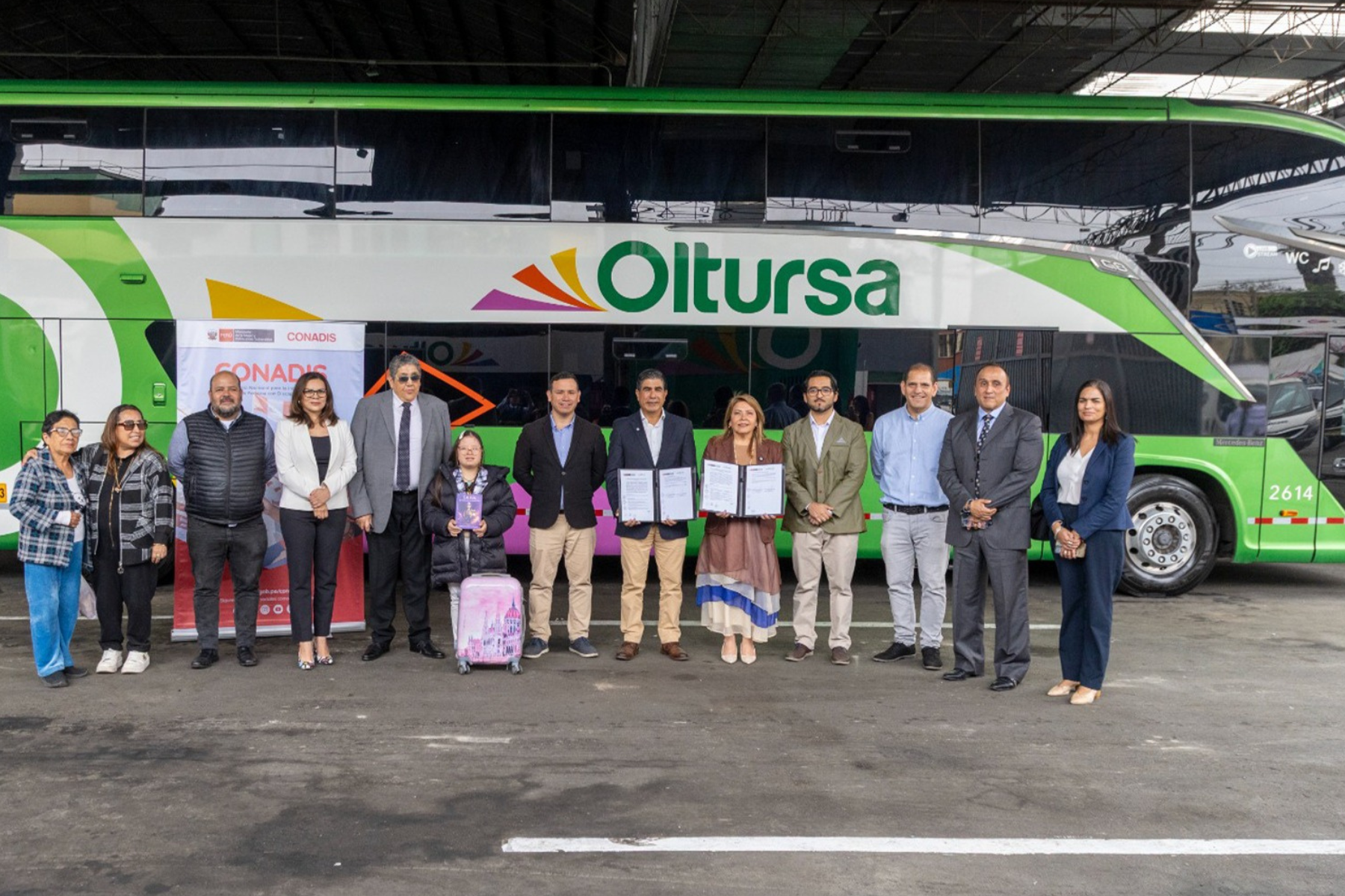 Conadis y Oltursa suscribieron un convenio para promover un transporte más accesible e inclusivo para las personas con discapacidad en todo el país.