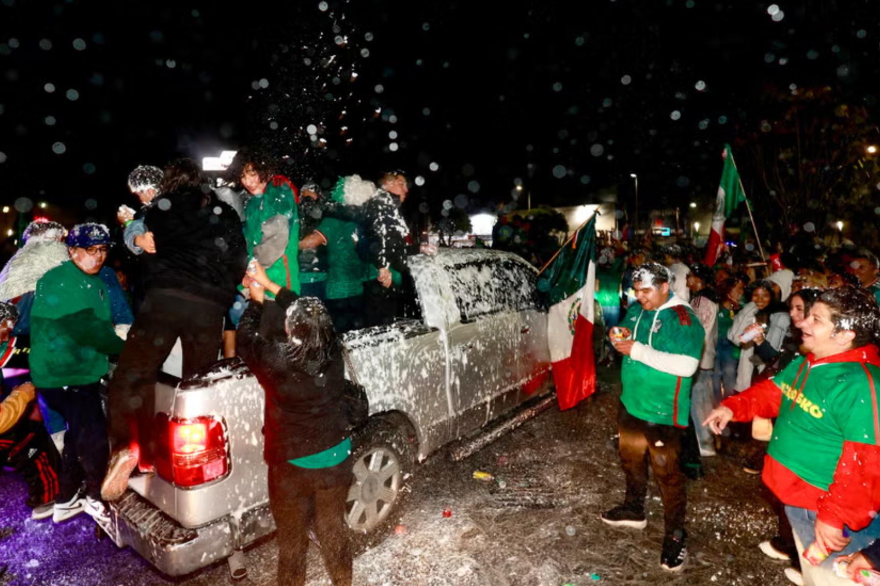 El conductor murió luego de permanecer internado por las graves lesiones que sufrió tras ser golpeado por una multitud después del atropello masivo ocurrido en Cabo San Lucas.